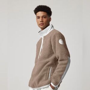 Canada Goose Tan Sweater Renfrew Pullover HUMANATURE High Pile Fleece Medium